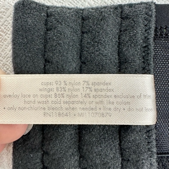 Cacique molded bra embroidered lace size 40DD - Picture 5 of 7